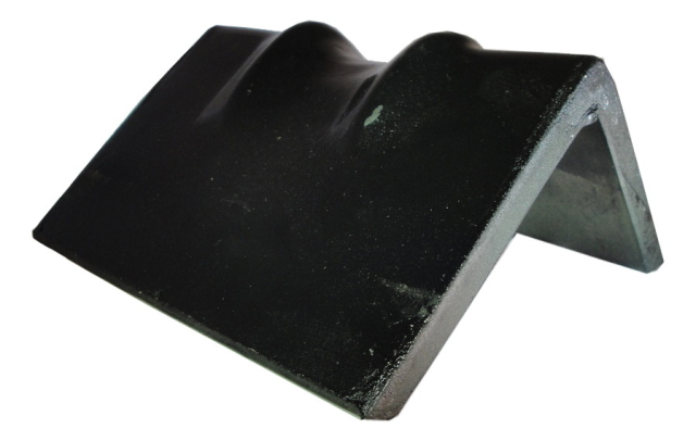 Steel Edge Protector with Rubber Backing for Chain
